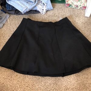 Black staple skirt